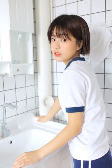 亚精产品一三三三菠萝蜜